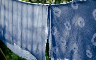 Shibori: l’arte tradizionale giapponese che ha ispirato la moda moderna